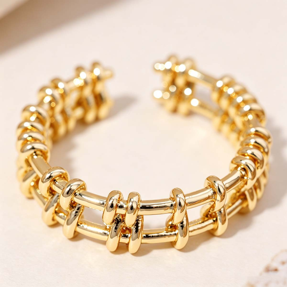 Women's Plated Chain-Link Interlinked Open Ring, Elegant Gift